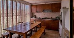 Cocina y comedor para el personal