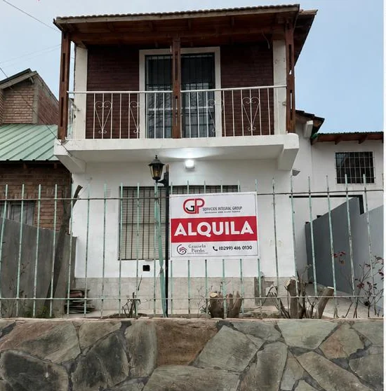 Frente de la casa en alquiler en Abraham al 2700, Neuquén Capital